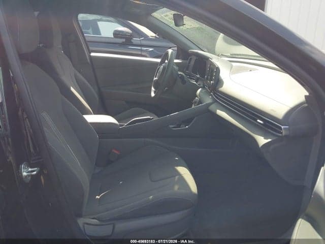 2022 HYUNDAI ELANTRA SEL 5