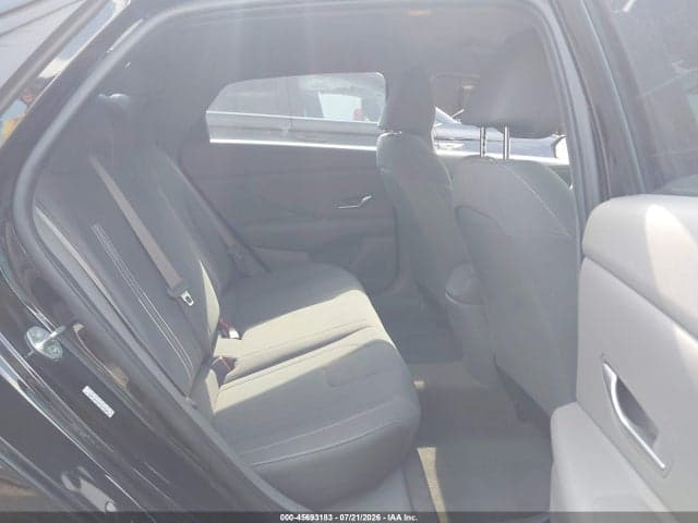 2022 HYUNDAI ELANTRA SEL 8