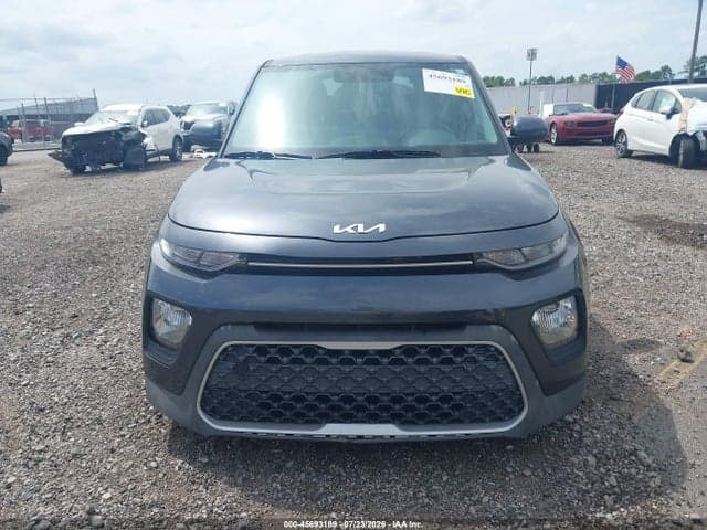 2022 KIA SOUL LX 13