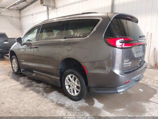 2022 CHRYSLER PACIFICA TOURING L 3