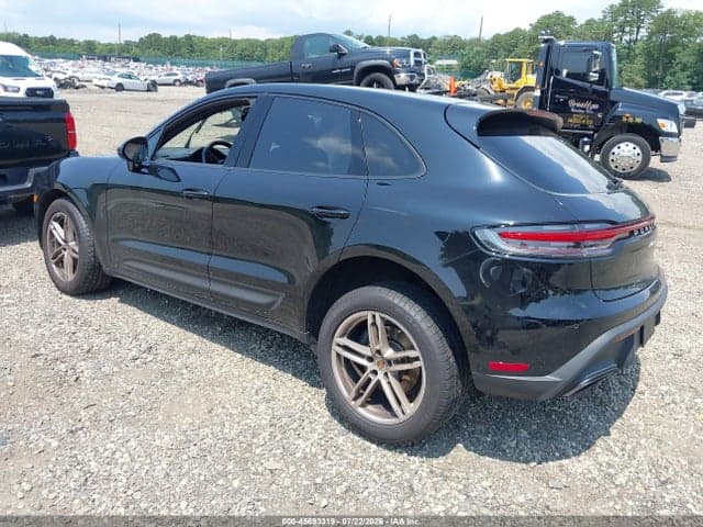 2025 PORSCHE MACAN T 3