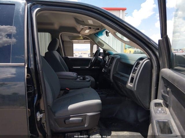 2017 RAM 3500 TRADESMAN 4X4 8' BOX 5