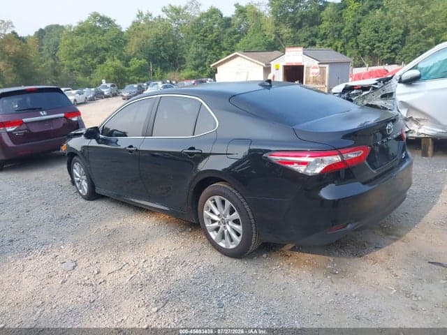 2020 TOYOTA CAMRY LE 3