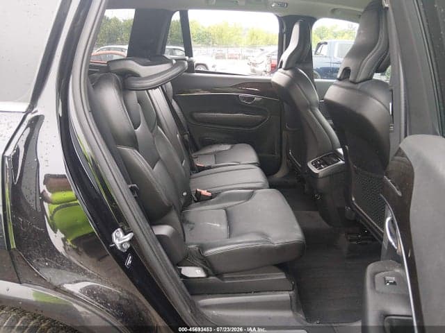 2019 VOLVO XC90 T5 MOMENTUM 8