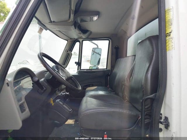 2017 INTERNATIONAL DURASTAR 4300 8