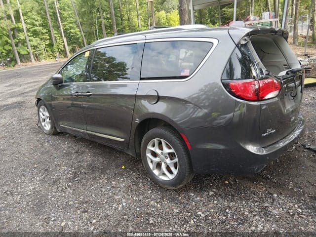 2017 CHRYSLER PACIFICA TOURING-L PLUS 3