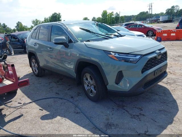 2022 TOYOTA RAV4 XLE
