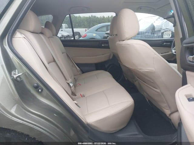 2017 SUBARU OUTBACK 3.6R LIMITED 8