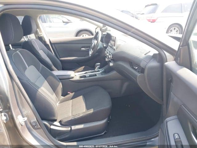 2021 NISSAN SENTRA SV XTRONIC CVT 5