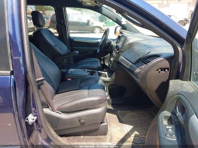 2017 DODGE GRAND CARAVAN GT 5