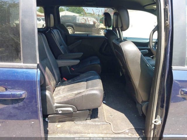2017 DODGE GRAND CARAVAN GT 8