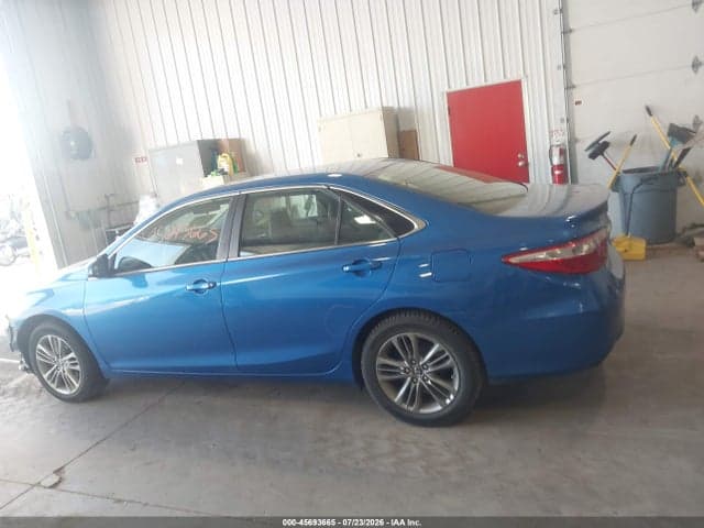2017 TOYOTA CAMRY SE 14