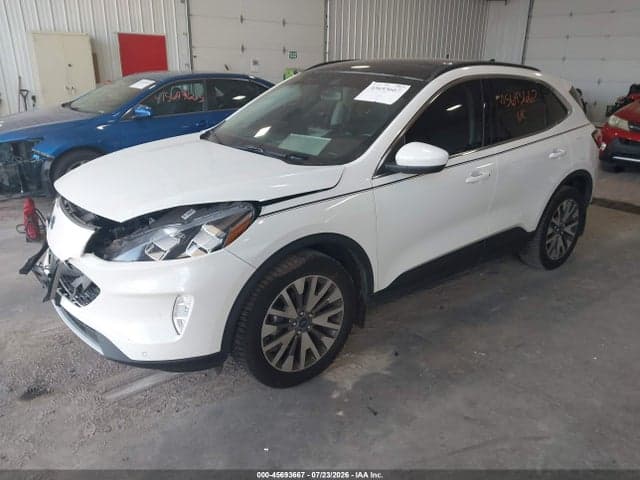 2022 FORD ESCAPE TITANIUM 2