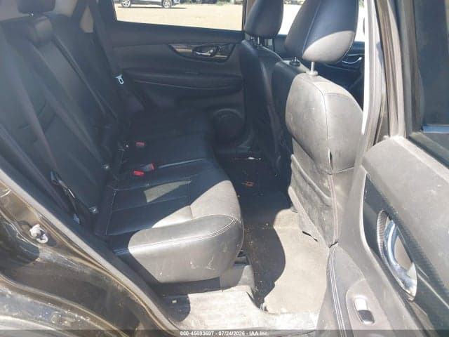 2017 NISSAN ROGUE SL 8