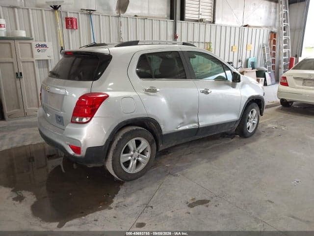 2019 CHEVROLET TRAX LT 4