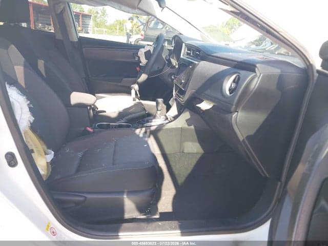 2017 TOYOTA COROLLA LE 5