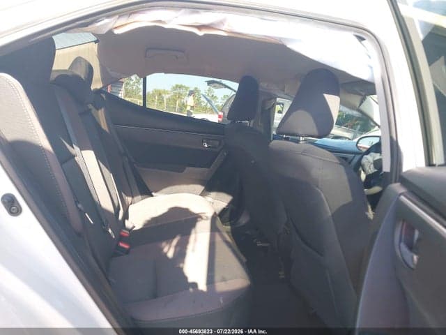 2017 TOYOTA COROLLA LE 8