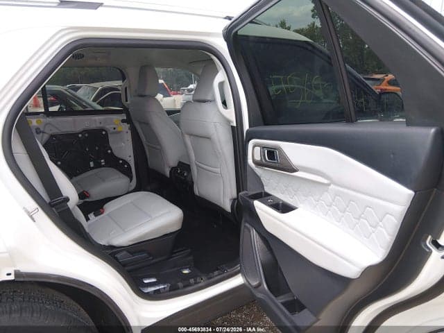 2026 FORD EXPLORER PLATINUM 8