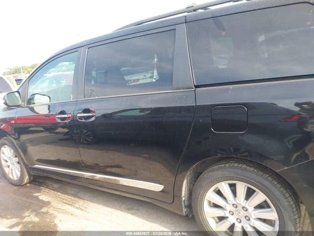 2017 TOYOTA SIENNA LIMITED PREMIUM 7 PASSENGER 15