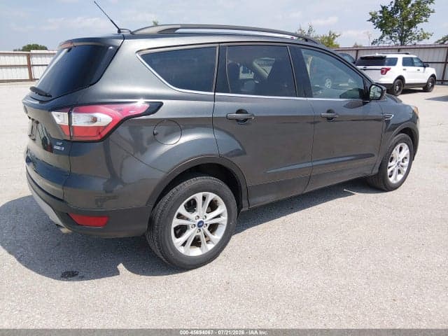 2018 FORD ESCAPE SE 4