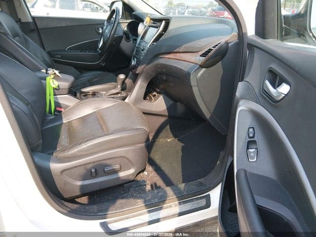 2017 HYUNDAI SANTA FE SE 5