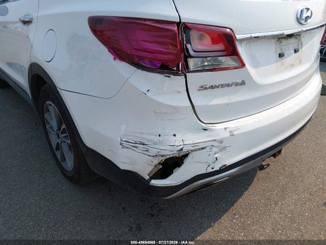 2017 HYUNDAI SANTA FE SE 6
