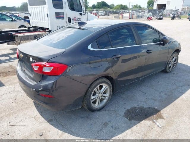 2017 CHEVROLET CRUZE LT AUTO 4