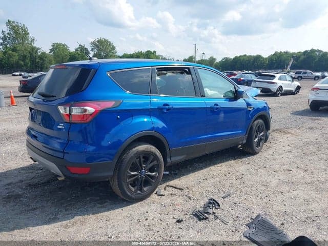 2017 FORD ESCAPE SE 4