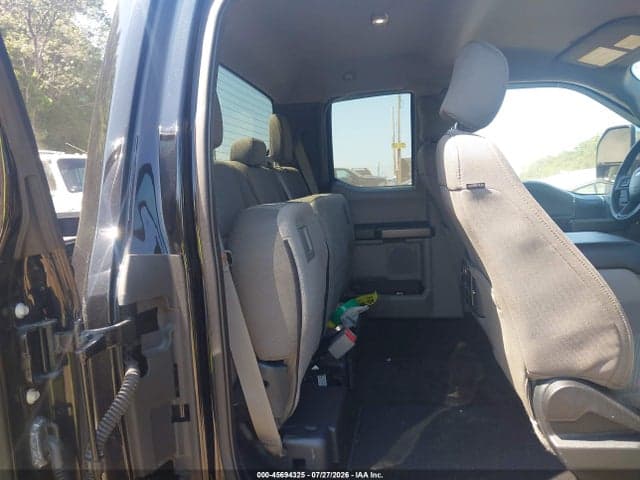 2017 FORD F-250 XLT 8