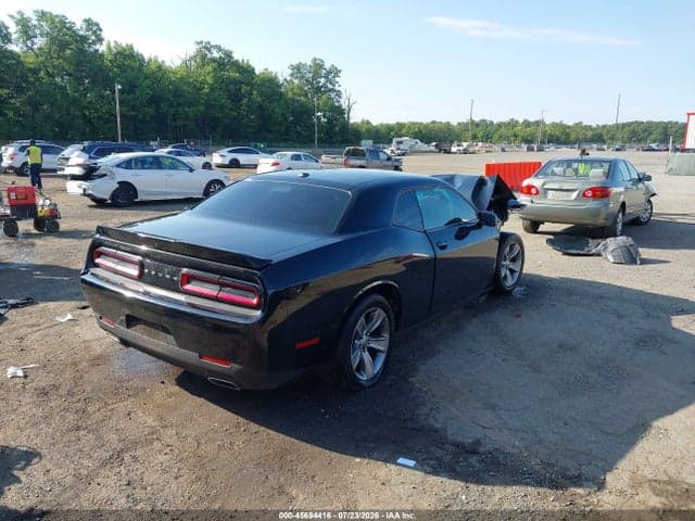 2019 DODGE CHALLENGER SXT 4