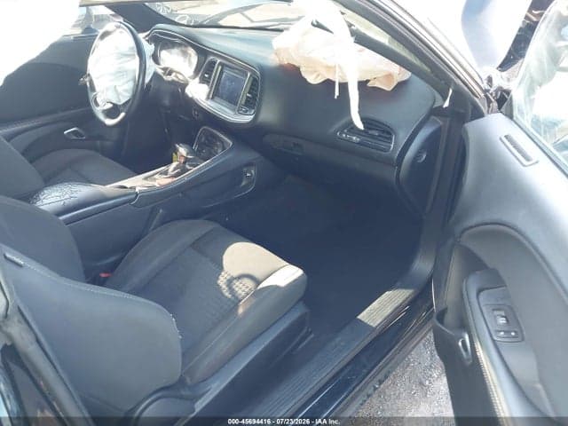 2019 DODGE CHALLENGER SXT 5