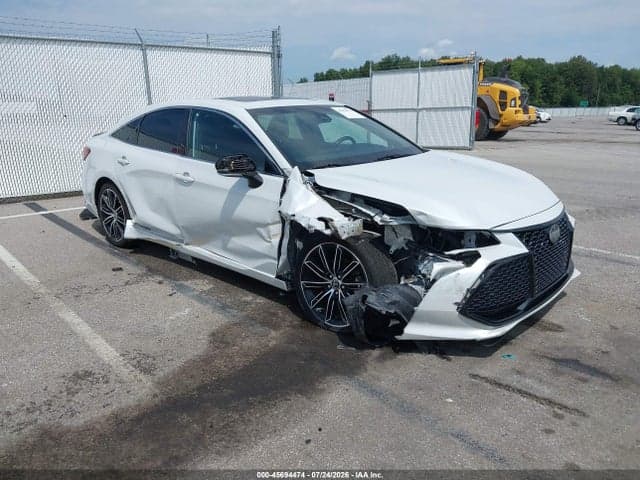 2019 TOYOTA AVALON TOURING