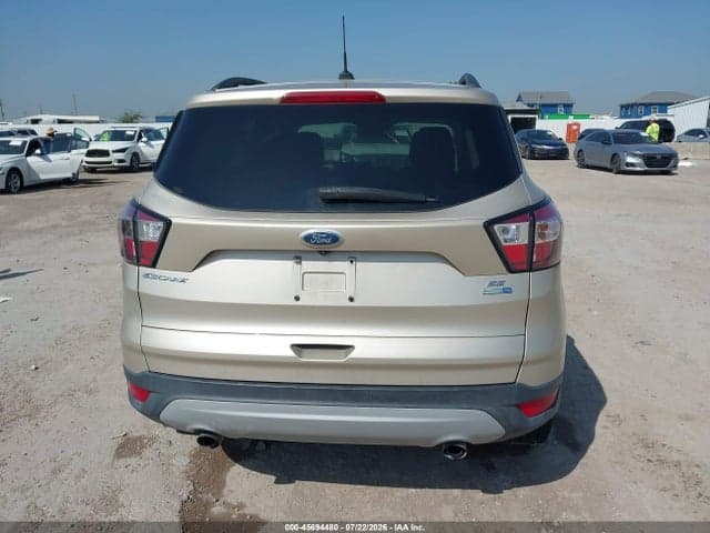 2018 FORD ESCAPE SE 16