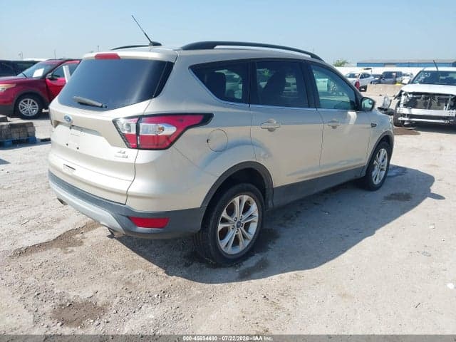 2018 FORD ESCAPE SE 4