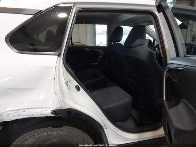 2025 TOYOTA RAV4 LE 8