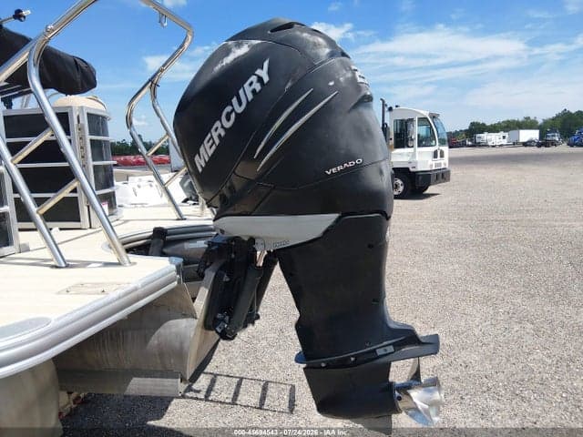 2017 PONTOON BOAT AND TRAILER 10
