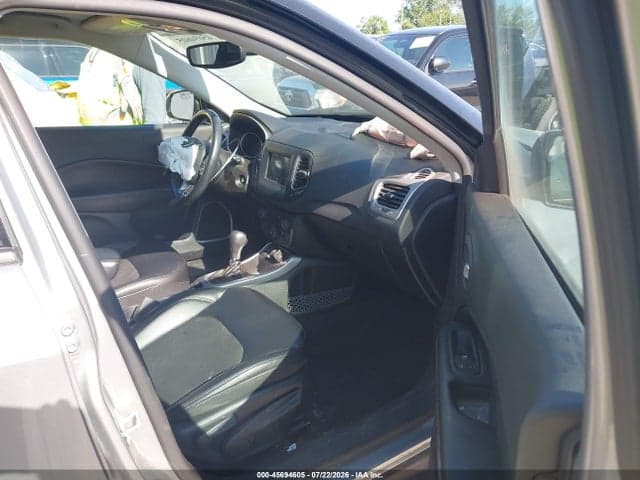 2020 JEEP COMPASS LATITUDE FWD 5