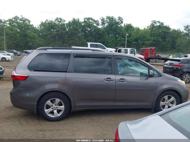 2017 TOYOTA SIENNA LE 8 PASSENGER 13