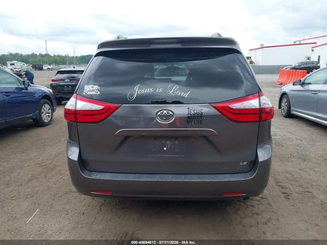 2017 TOYOTA SIENNA LE 8 PASSENGER 16