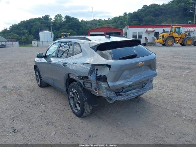 2025 CHEVROLET TRAX FWD LT 3