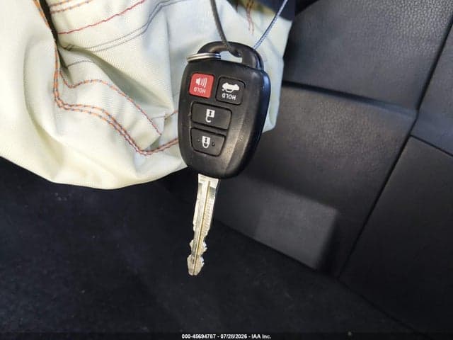 2018 TOYOTA COROLLA SE 11