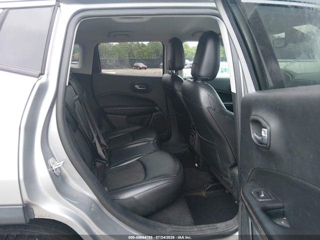 2019 JEEP COMPASS LATITUDE FWD 8