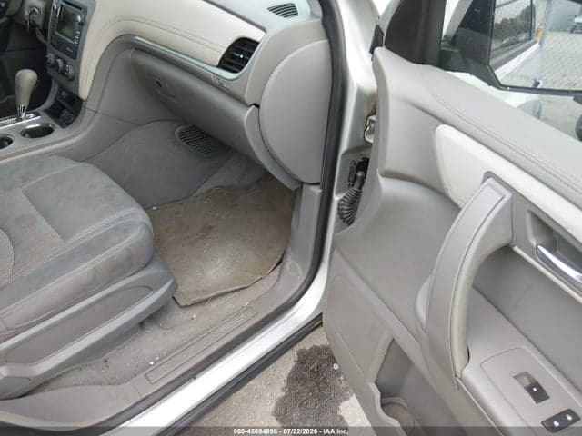 2017 CHEVROLET TRAVERSE LS 5