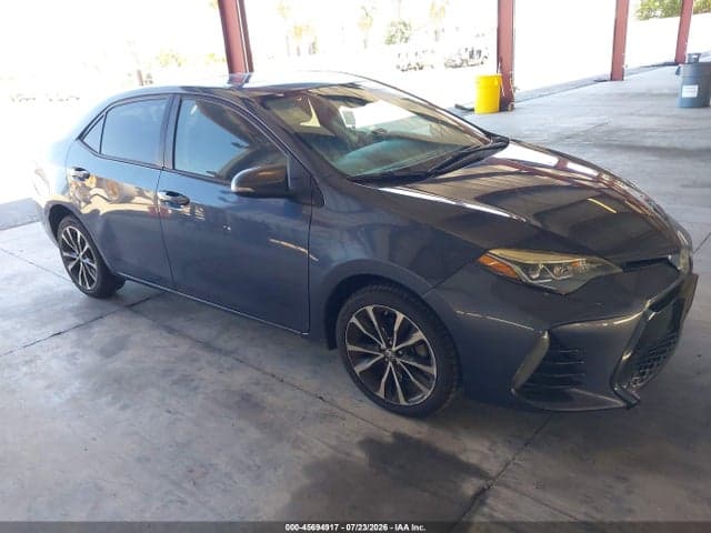 2017 TOYOTA COROLLA SE 1