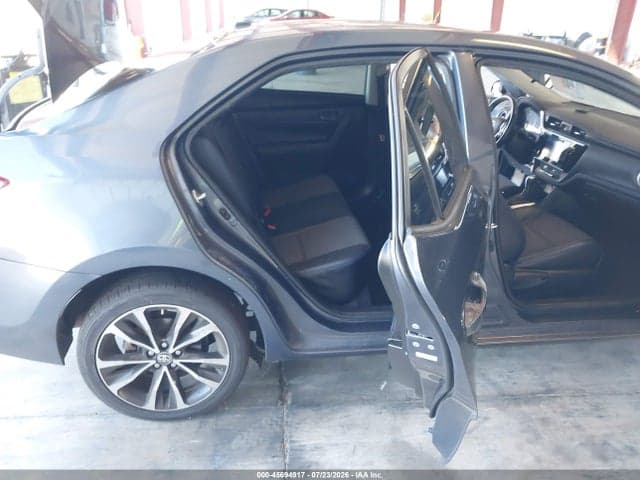 2017 TOYOTA COROLLA SE 8