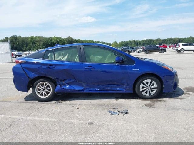 2017 TOYOTA PRIUS TWO 13
