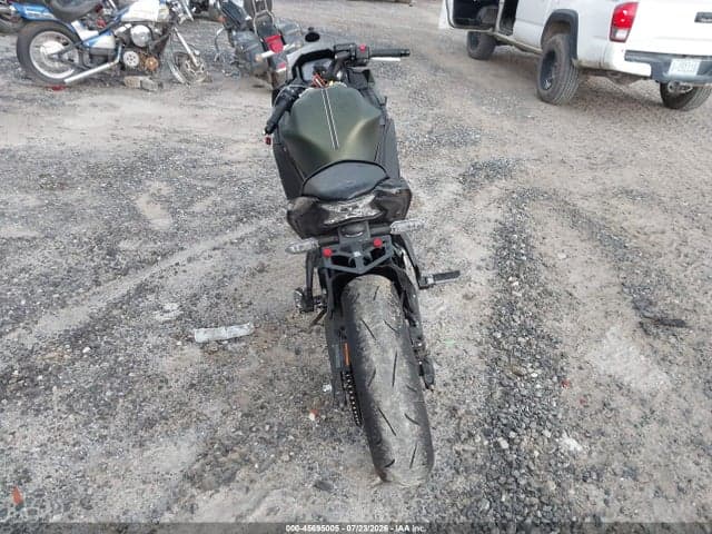 2024 KAWASAKI EX650 R 6