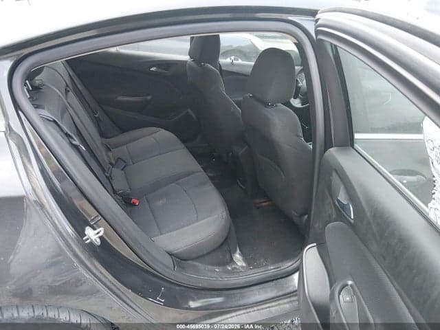 2017 CHEVROLET CRUZE LT AUTO 8