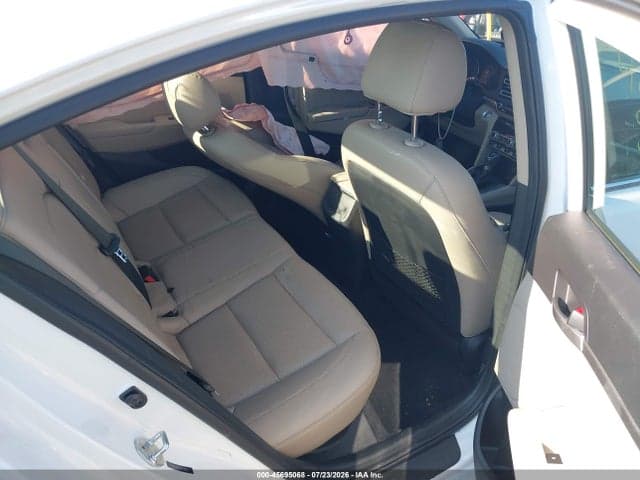 2020 HYUNDAI ELANTRA LIMITED 8