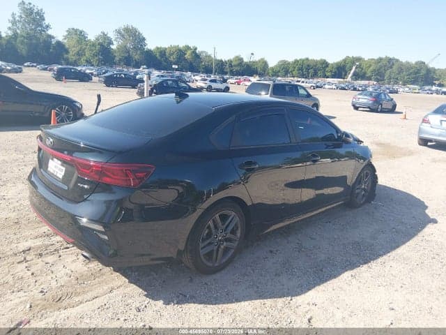 2021 KIA FORTE GT-LINE 4